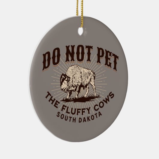 サウスダコタのふわふわの牛のバイソンを愛撫しない セラミックオーナメント (右)