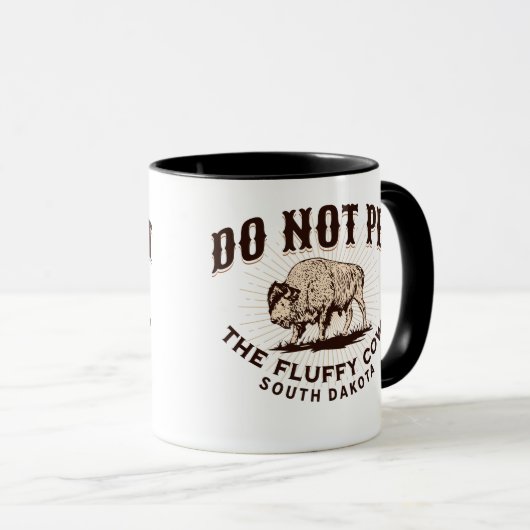 サウスダコタのふわふわの牛のバイソンを愛撫しない マグカップ (正面右)