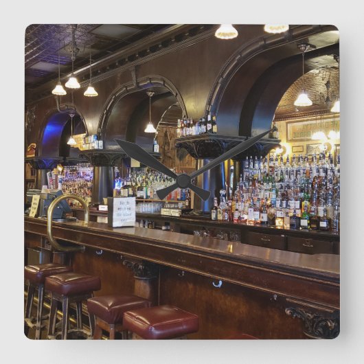 サウスダコタ州デッドウッドのサロン10号 スクエア壁時計 (正面)