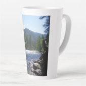 サウスフォークキングスリバー、キングズキャニオン、カリフォルニア カフェラテマグ (右アングル)