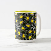 サウンドエンジニアおよびDJイエローミキサーボードマグ ツートーンマグカップ (正面右)