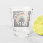 サウンドゲイ私はLGBTQおもしろいのプライドレインボー ショットグラス (裏面)