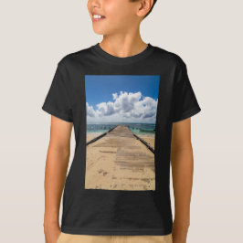 サオナ島ドミニカ共和国 海に突き出た桟橋 Tシャツ