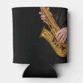 サクソフォン奏者の手でサックス遊奏者のジャズ 缶クーラー (裏面)