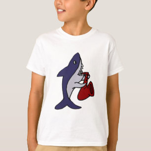 サクソフォーンの芸術を遊んでいるおもしろいな鮫 Tシャツ