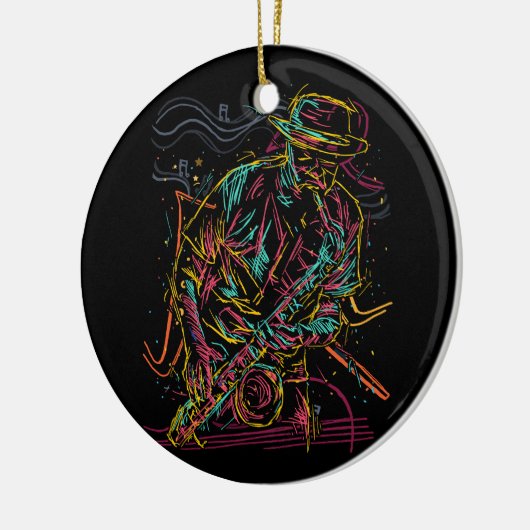 サクソポニストジャズミュージシャンアイディアサクソフォンミュージックプラ セラミックオーナメント (左)