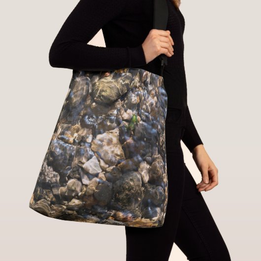 サクソン小石 クロスボディバッグ (クローズアップ)