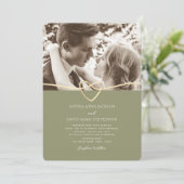 サググリーンの写真付きウェディング招待状（QRコード付き） 招待状 (スタンド正面)