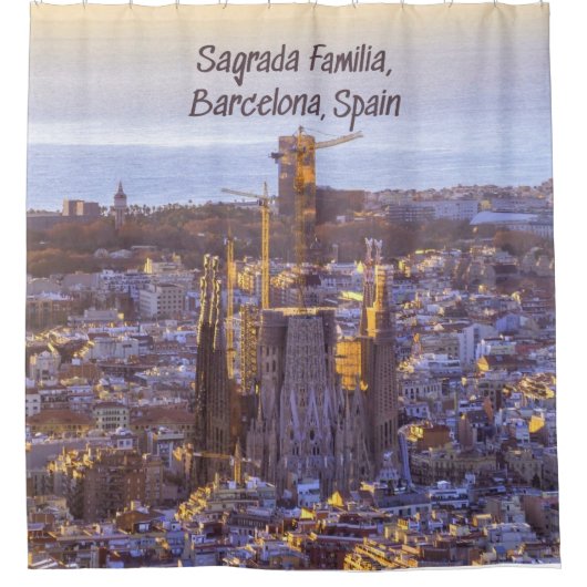 サグラダファミリアカトリック教会，バルセロナ，スペイン シャワーカーテン (正面)