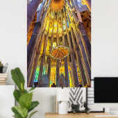 サグラダ・ファミリア。内部.ビュー22. ポスター (ホームオフィス)