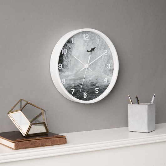 サケの飛び跳ぶ滝 壁時計 (オフィス)