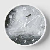 サケの飛び跳ぶ滝 壁時計 (正面)