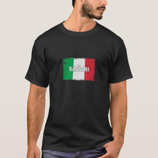 ササーリ語 – イタリア – 旗を持つイタリアン街 Tシャツ