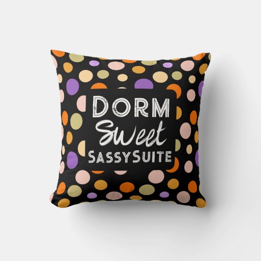 サシおもしろいーな女の子の寮 クッション (正面)