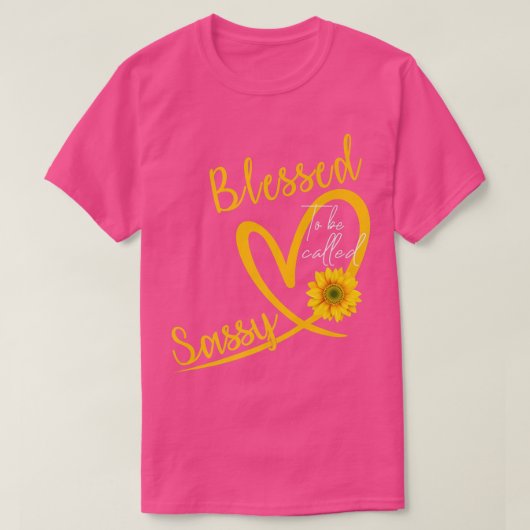 サシ賛美ハートの母と呼ばれる Tシャツ (デザイン正面)