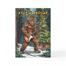 サスカッチがクリスマスツリーの周りでロックンロール 