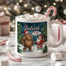 サスカッチとサンタのクリスマス コーヒーマグカップ