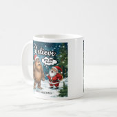 サスカッチとサンタのクリスマス コーヒーマグカップ (正面左)