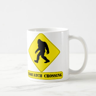 サスカッチの交差のマグ コーヒーマグカップ