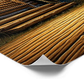 サスカッチは森のログキャビンの前 ポスター (角)