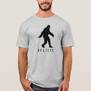 サスカッチはTシャツを信じます Tシャツ
