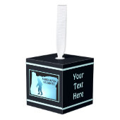 サスカッチセキュリティ – オレゴン キューブオーナメント (正面アングル)