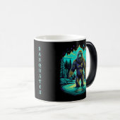 サスカッチビッグフットティール（緑がかった色）とブラック モーフィングマグカップ (正面右)