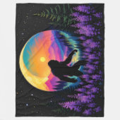 サスカッチレインボーマウンテンムーンウォールクロック フリースブランケット (正面)