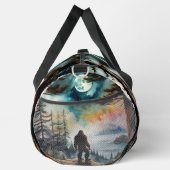 サスカッチ上の森の尾根海 ダッフルバッグ (右)