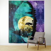 サスカッチ歩くとペットのクマの子 タペストリー (インサイチュ)