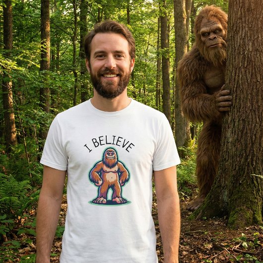 サスカッチ ビッグフットを信じて  Tシャツ