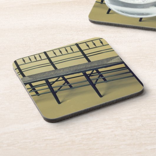 サセックスは椅子を突進着席させました(木および突進) コースター (左側)