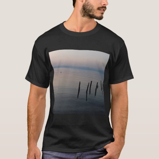 サソスビュースカララチョニ Tシャツ (正面)