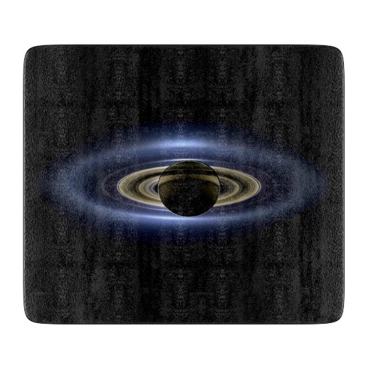 サターンはカッシーニ・オービターから太陽を食べた カッティングボード (正面)