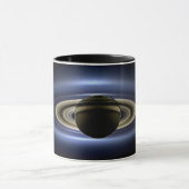 サターンはカッシーニ・オービターから太陽を食べた マグカップ (中央)
