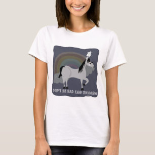 サッおもしろいド・エモ・ユニコーン Tシャツ