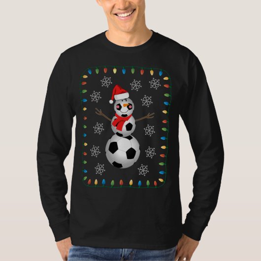 サッカおもしろいーボール雪だるまサンタハットスカーフクリスマ Tシャツ (正面)