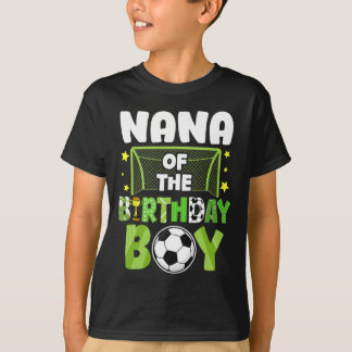 サッカーおばあちゃんのお誕生日おめでとうボーイ・パーティー サッカー家族対決 Tシャツ