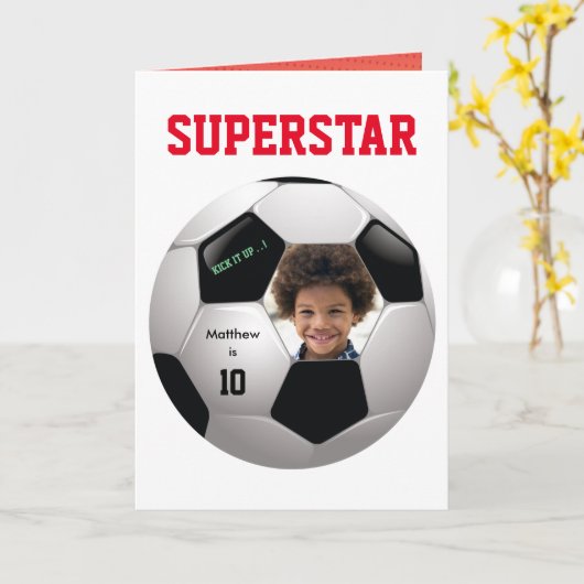 サッカーおもしろい⚽フォト誕生日エピックパーティー カード (黄色い花)