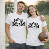サッカーお母さん、バラエティスタイル、ボール付き Tシャツ