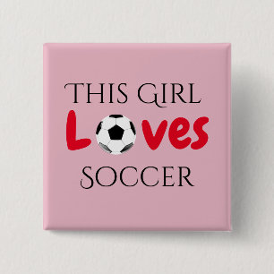 サッカーが大好きこの女の子 – サッカーボール 缶バッジ