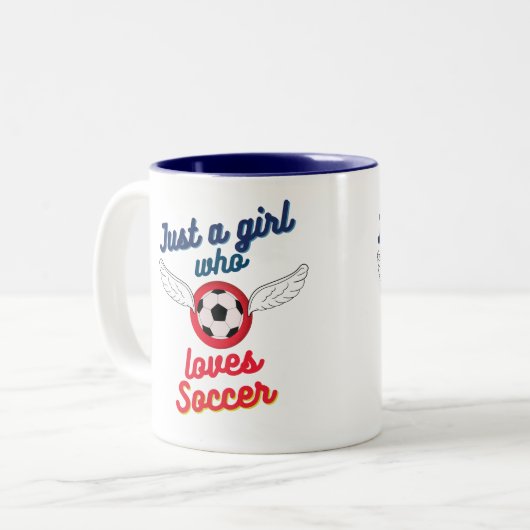 サッカーが大好きな女の子 ツートーンマグカップ (正面左)