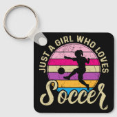 サッカーが大好きカラフルの女の子 キーホルダー (正面)