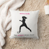 サッカーこの王女はクリートを着てる!クッション クッション (ブランケット)