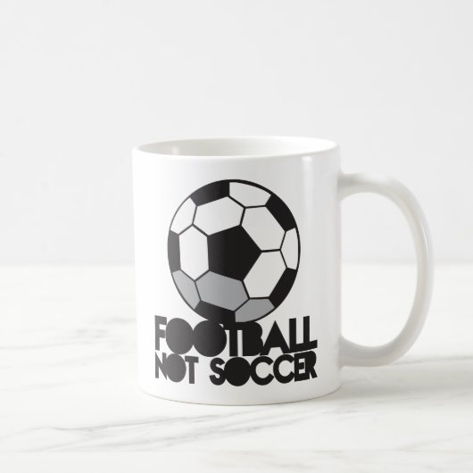 サッカーじゃない!ボールシャツ コーヒーマグカップ (右)