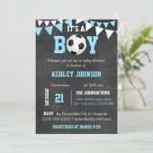 サッカーそれは男の子のベビーシャワーの黒板の警官です 招待状 (スタンド正面)