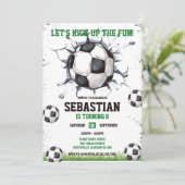 サッカーで楽しく遊ぼう スポーツ 子供 誕生日 招待状 (スタンド正面)