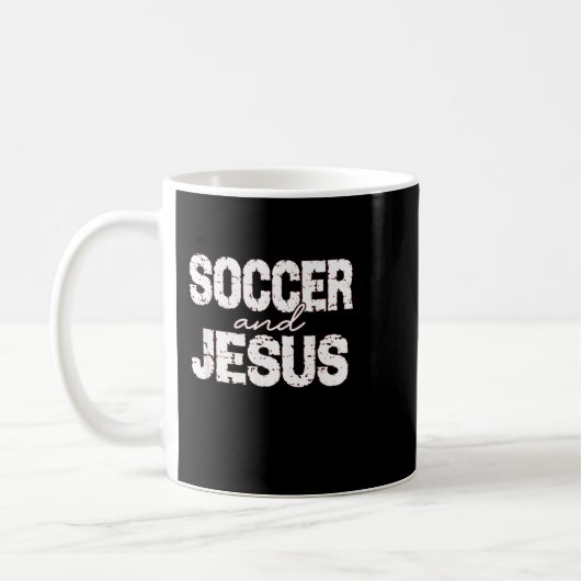 サッカーとイエスのキリスト教の名言 聖書 コーヒーマグカップ (左)