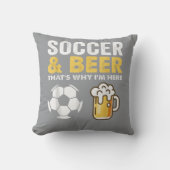 サッカーとビール クッション (正面)