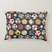 サッカーにボール遊が必要 アクセントクッション (裏面)